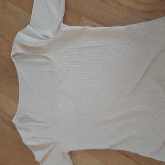 Low Cut Top Wide Ribbed - Picture 2 of 2